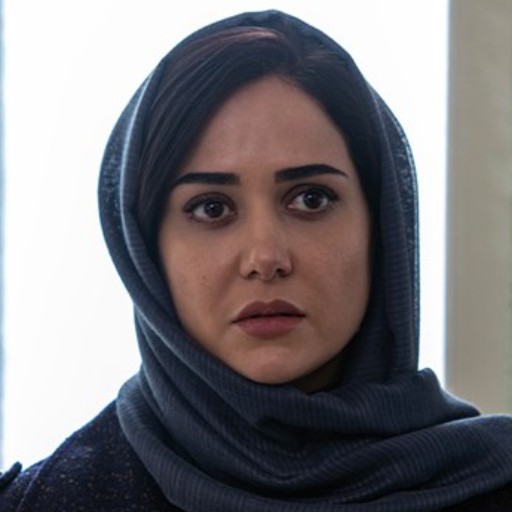 پریناز ایزدیار