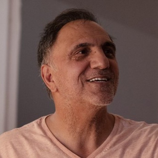 حسن فتحی