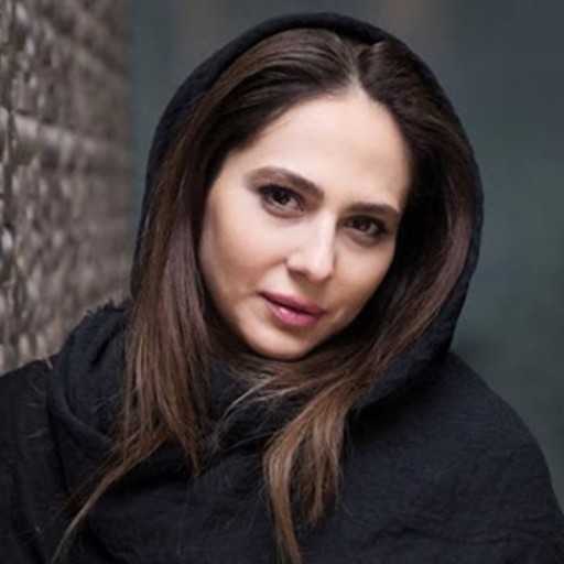 رعنا آزادی ور