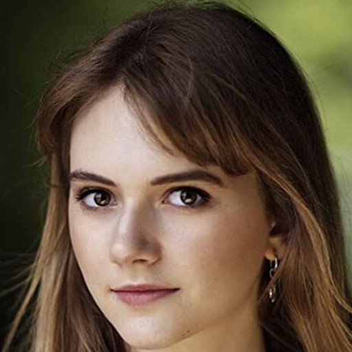 Emilia Jones
