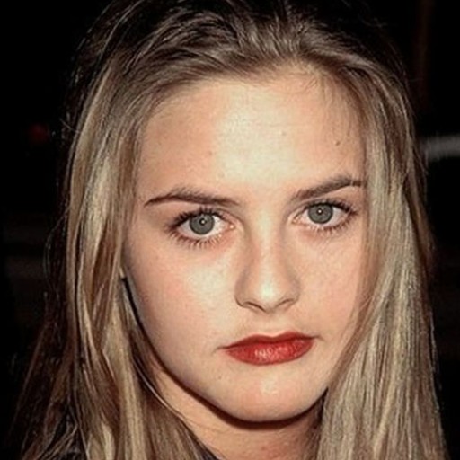 Alicia Silverstone