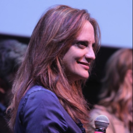  Liz Tuccillo
