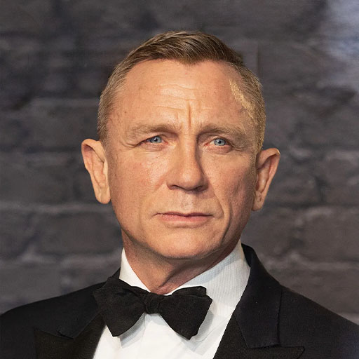 Daniel Craig