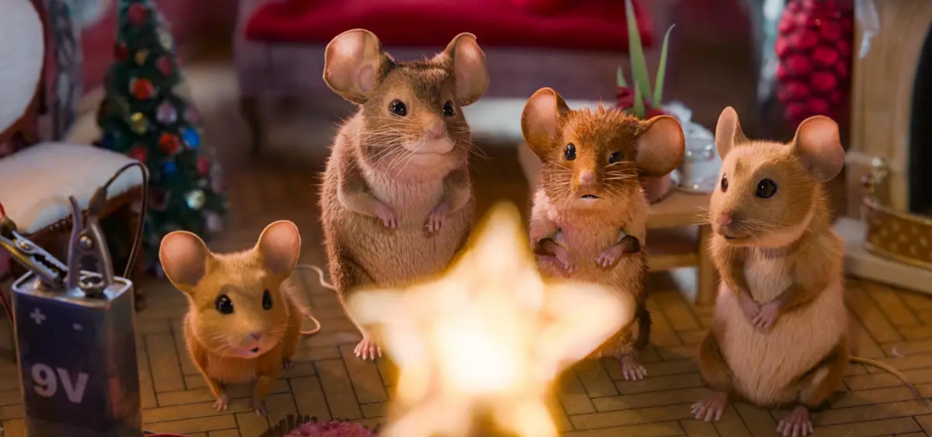 دانلود فیلم  A Mouse Hunt for Christmas 2025