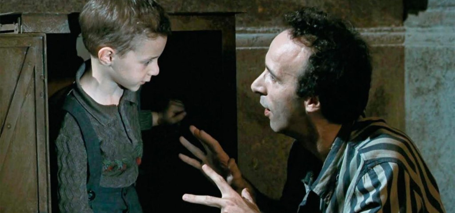دانلود فیلم Life Is Beautiful 1997